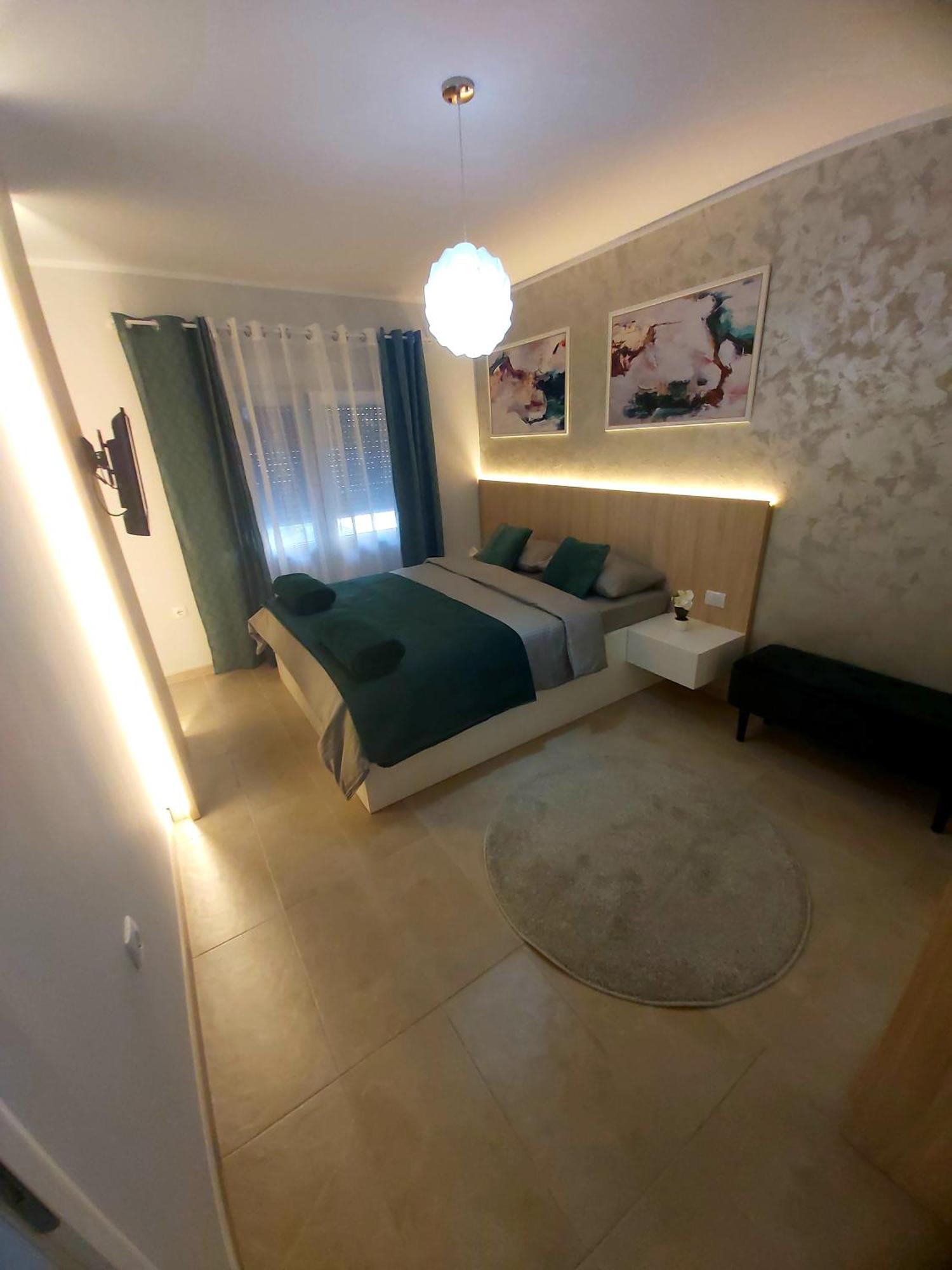 Apartment Tiha Voda 1 *