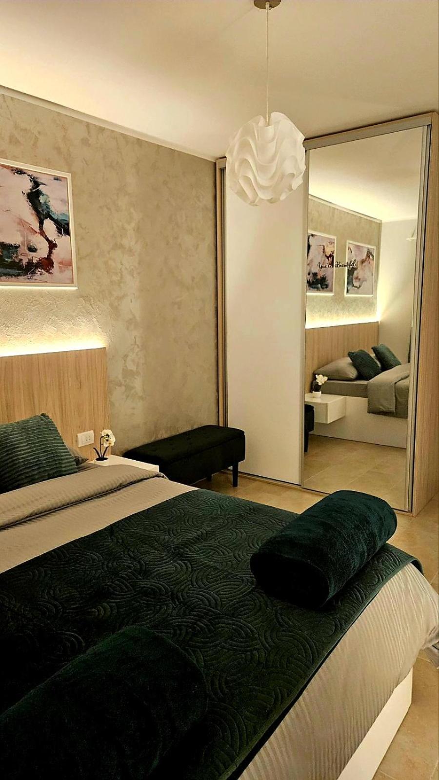 Apartment Tiha Voda 1 *